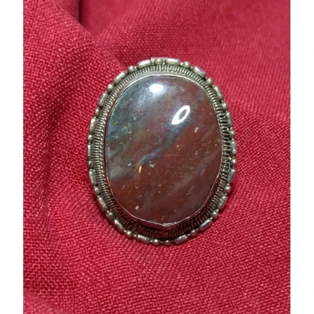 Vintage Eleganté Silver Tone And Red Jasper Dress‎ Clip